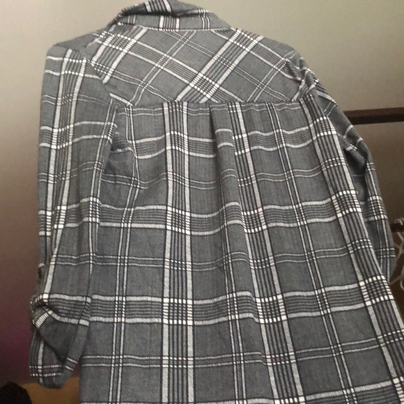 Grey and Black Flannel Shirt - Picture 4 of 5